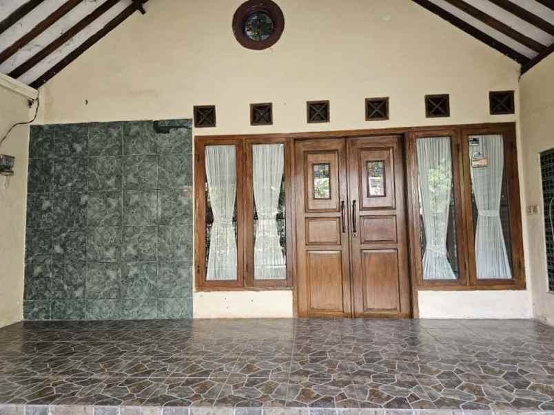dijual rumah utan kayu