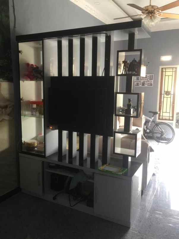 dijual rumah vila gading harapan bekasi