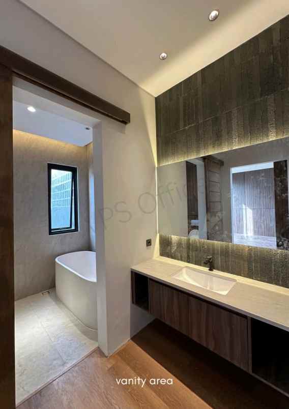 dijual rumah villa area gatsu barat denpasar bali