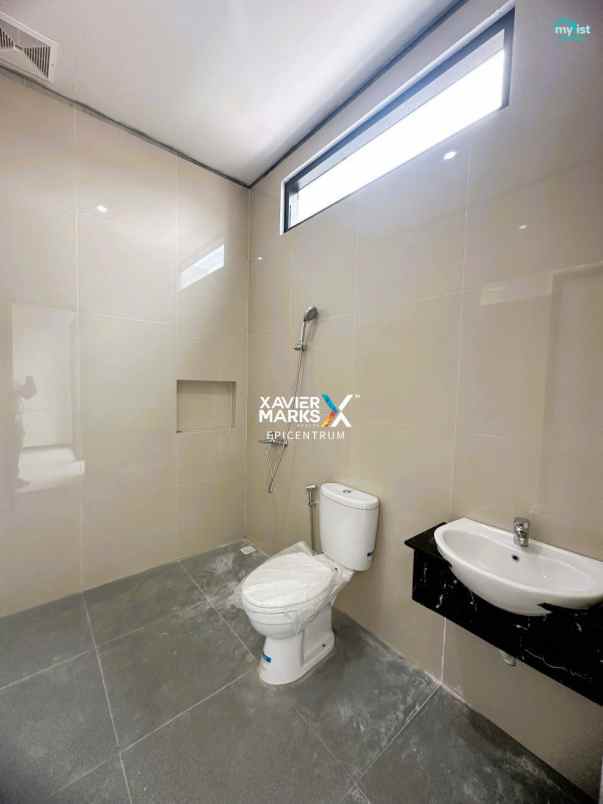 dijual rumah villa kalijudan indah