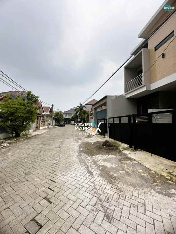 dijual rumah villa kalijudan indah