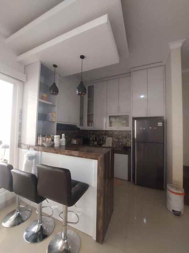 dijual rumah villa kalijudan indah