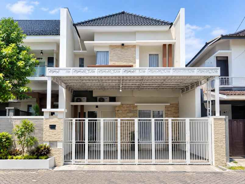 dijual rumah villa kalijudan indah