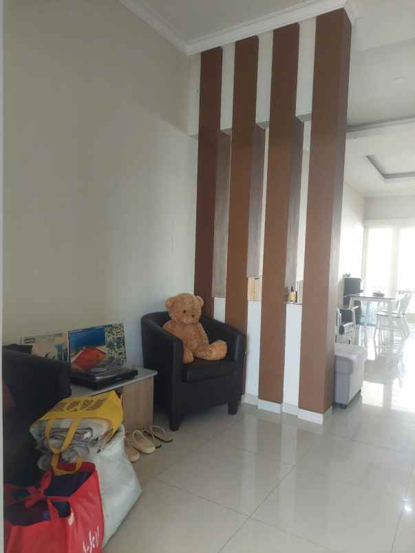 dijual rumah villa kalijudan indah