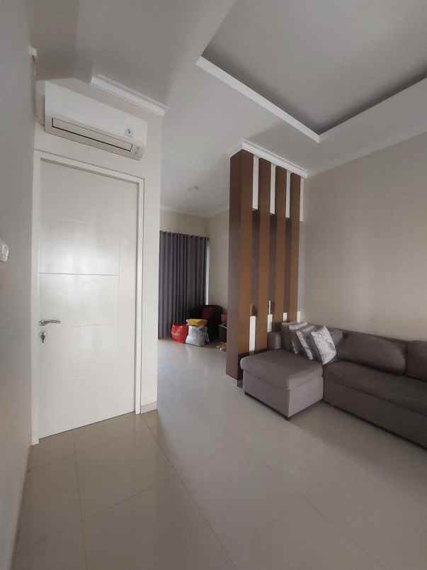 dijual rumah villa kalijudan indah