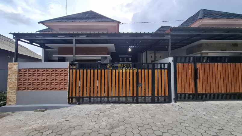 dijual rumah wedomartani kec ngemplak