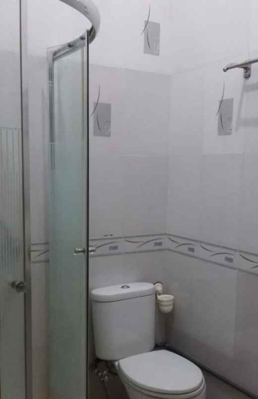 dijual rumah wiguna