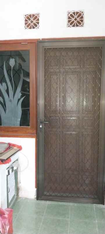 dijual rumah wiguna