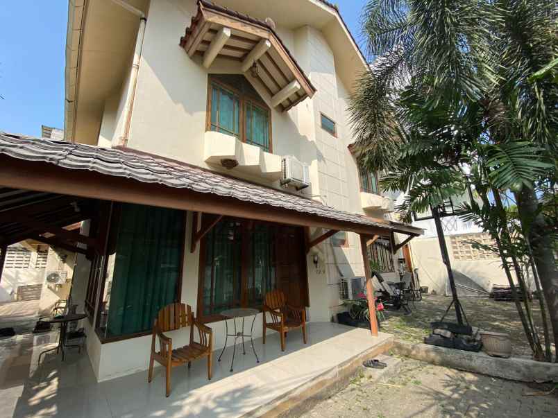 dijual rumah wijaya