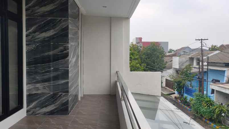 dijual rumah wisma kedung asem indah