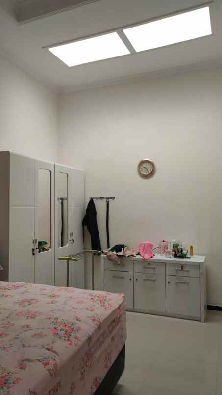 dijual rumah wisma kedung asem indah