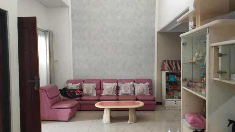 dijual rumah wisma kedung asem indah