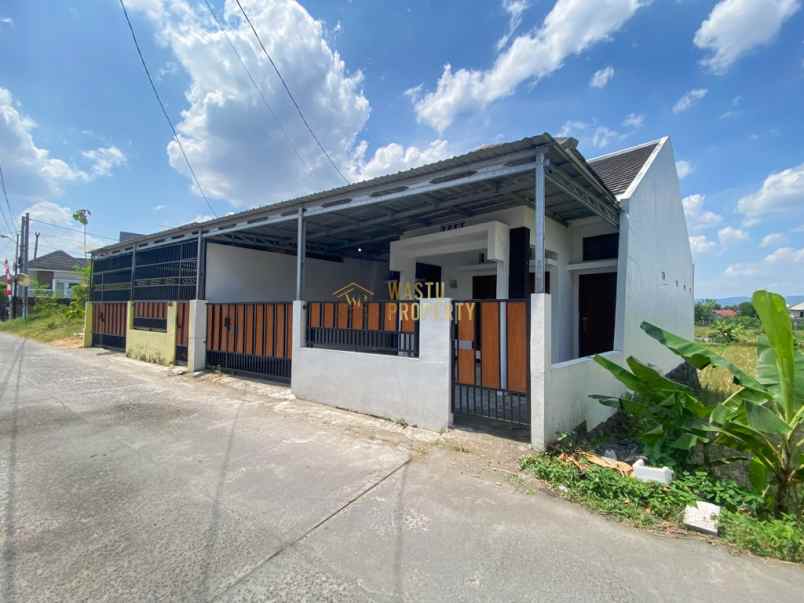 dijual rumah wonokromo