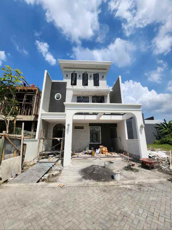 dijual rumah woodland citraland