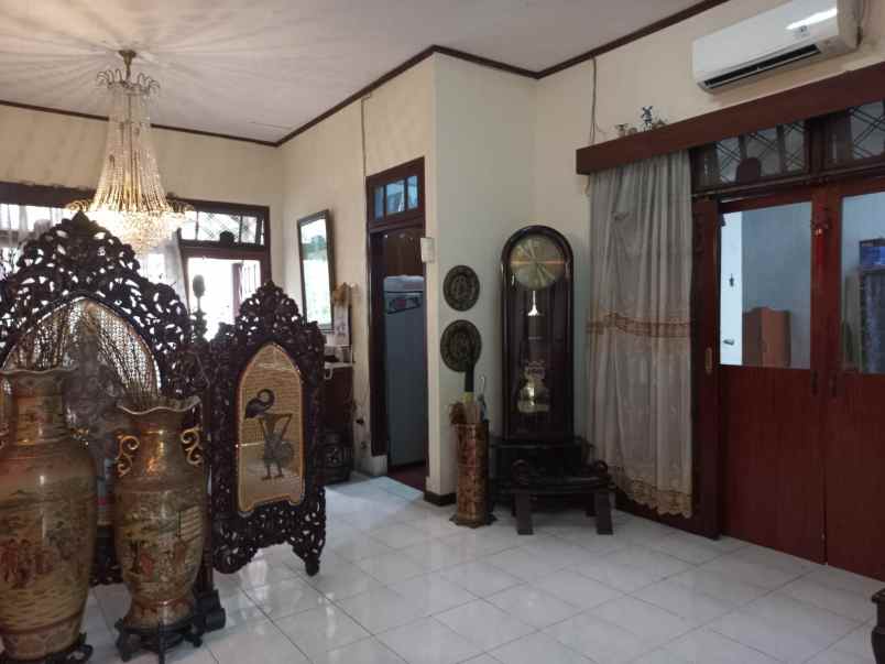 dijual rumah zn128