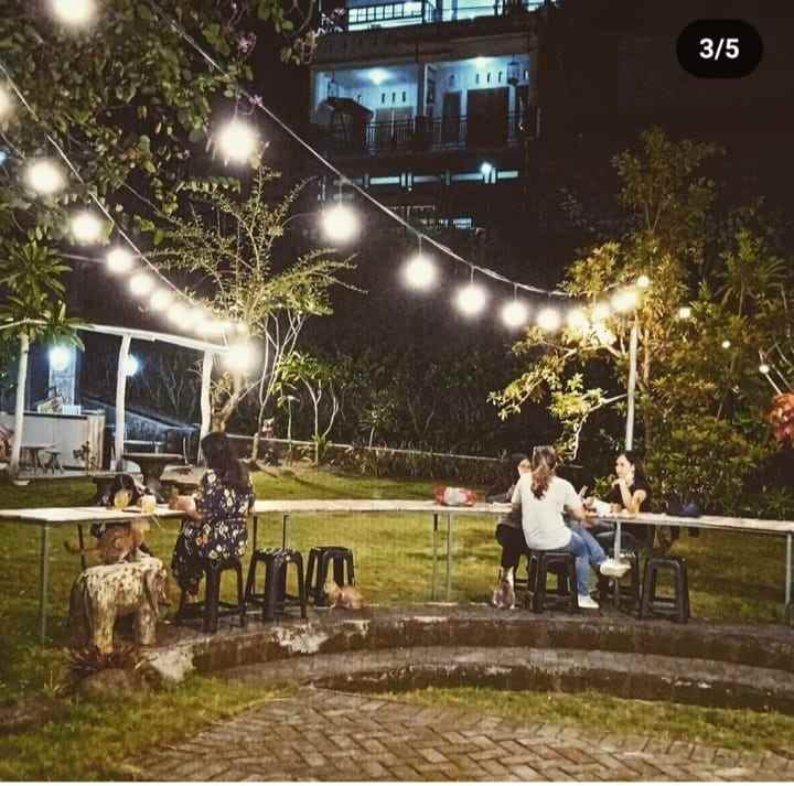 dijual tanah beserta cafe rumah di jalan kaliurang