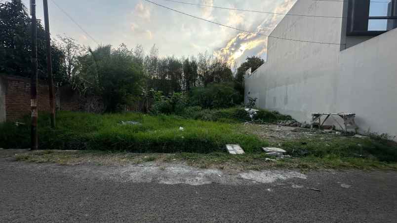 dijual tanah cingised