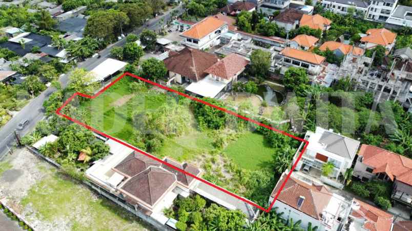 dijual tanah jalan hayam wuruk