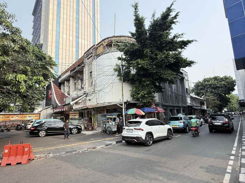 dijual tanah jalan veteran