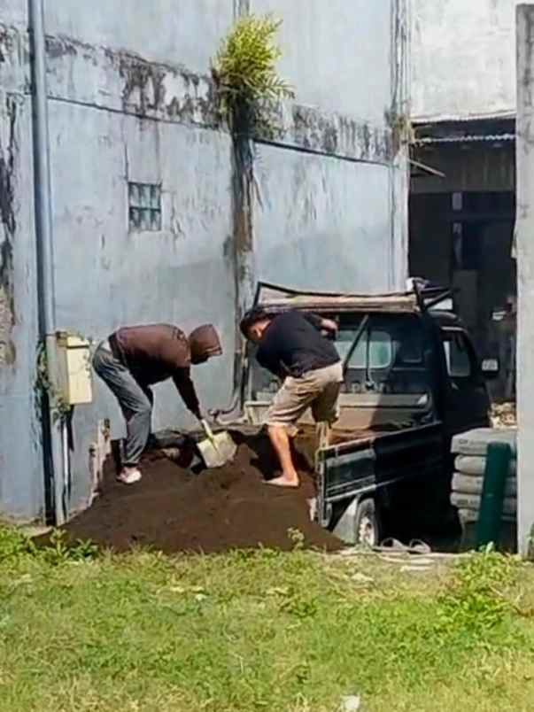 dijual tanah perum dalung permai