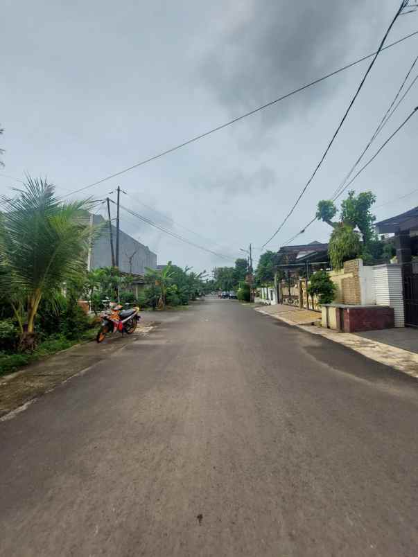 dijual tanah pondok bambu