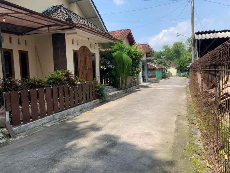 dijual tanah sambiroto purwomartani kec