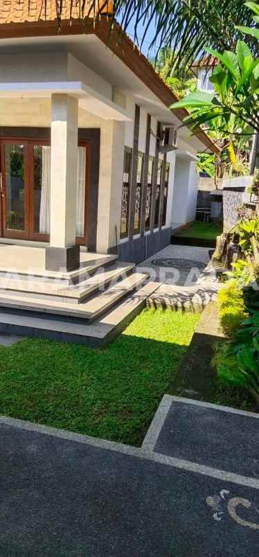 dijual villa buduk munggu