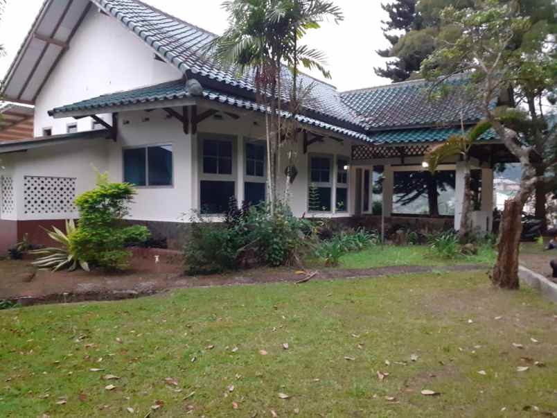 dijual villa cafingin