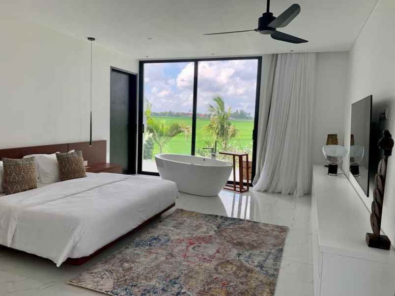 dijual villa luxury lantai 2 view sawah lokasi cemagi