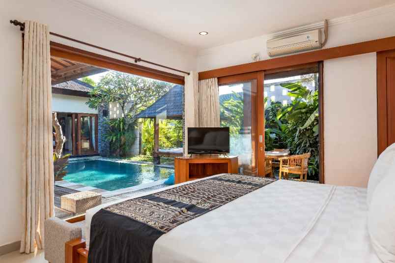 dijual villa umalas badung bali