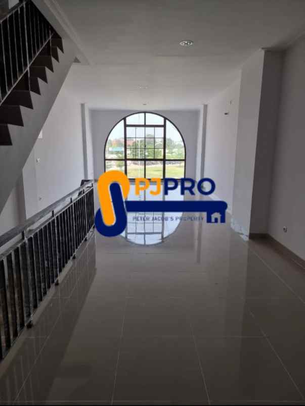 disewa ruko gandeng siaphuni di green sedayu