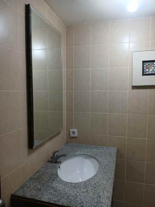 disewakan apartemen jl lodan raya no 2a rt 8