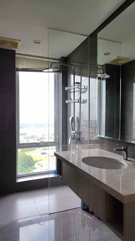 disewakan apartemen one east residence