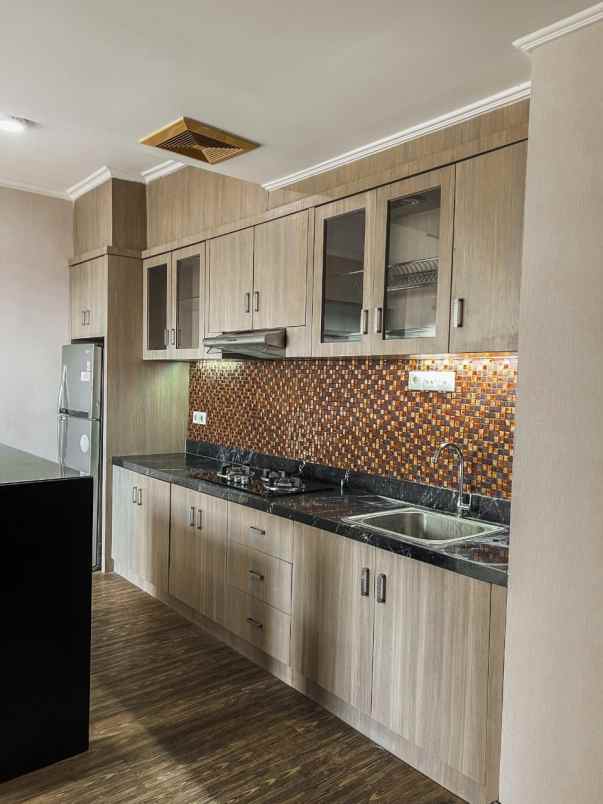 disewakan apartemen pakuwon indah lontar