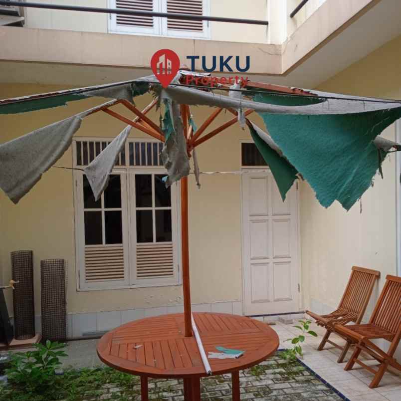 disewakan murah rumah hook di komplek serua ciputat