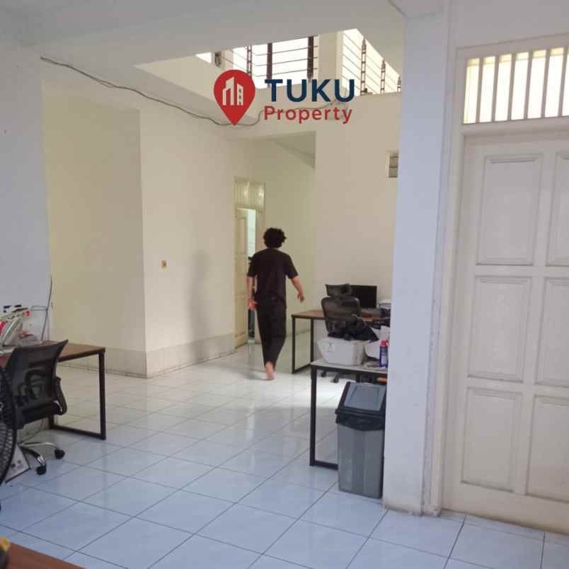 disewakan murah rumah hook di komplek serua ciputat