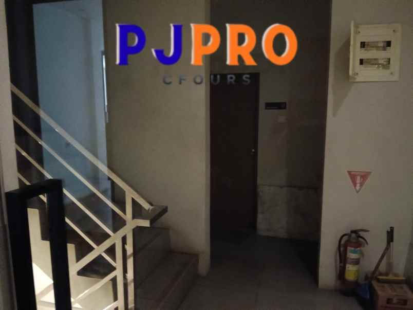 disewakan ruko gudang kantor jalan boulevard raya