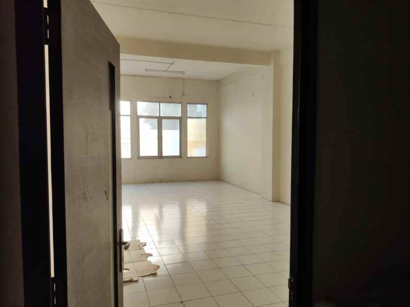 disewakan ruko gudang kantor panglima polim