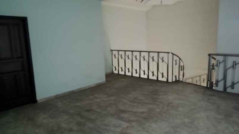 disewakan ruko gudang kantor raya kertajaya