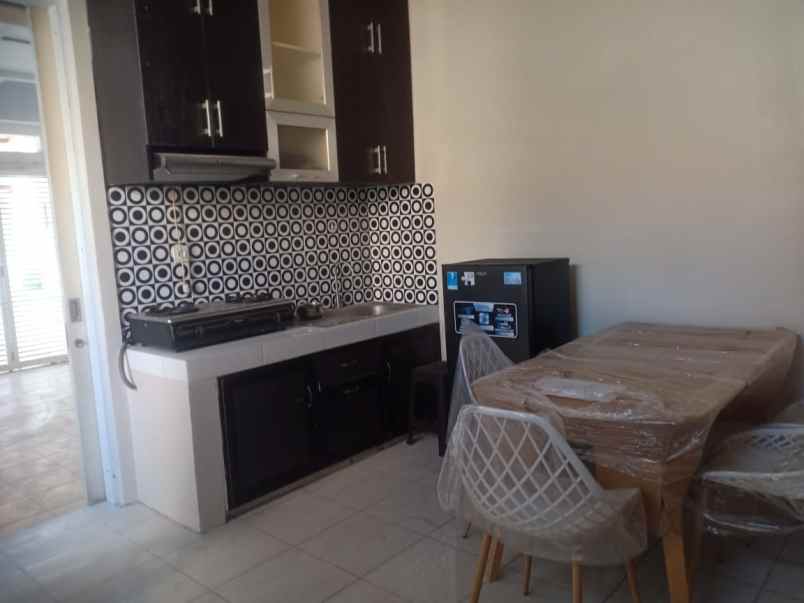 disewakan rumah cluster palm summarecon bekasi