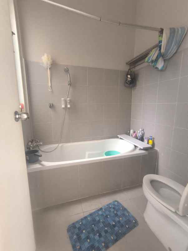 disewakan rumah dharma indah