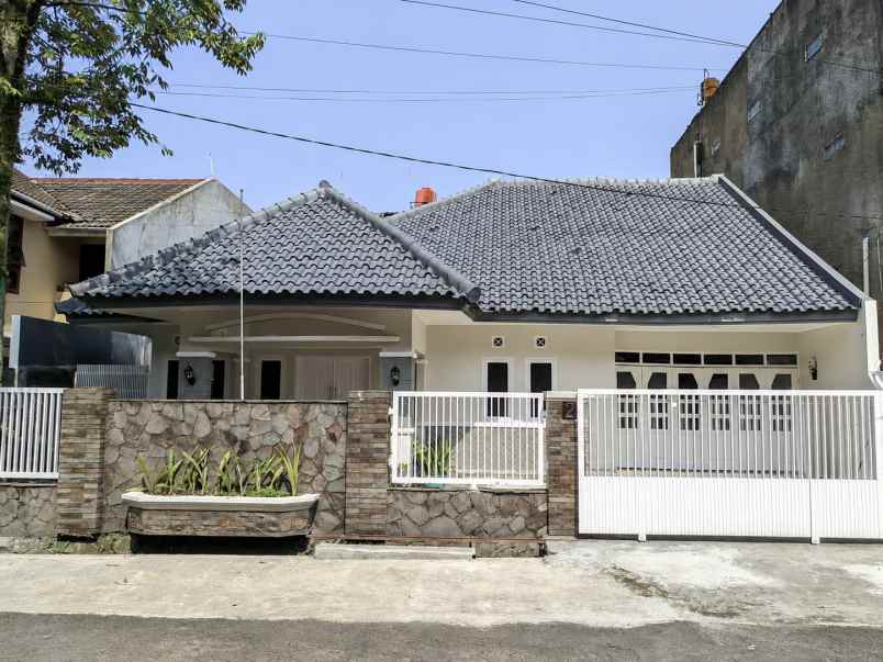 disewakan rumah jl asmarandana karawitan
