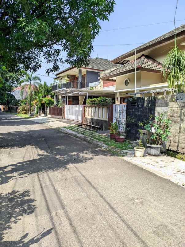 disewakan rumah jl asmarandana karawitan