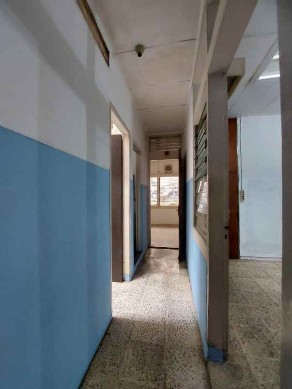 disewakan rumah kayu putih