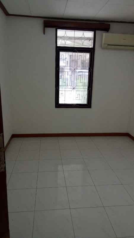 disewakan rumah kelapa gading