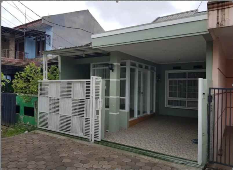 disewakan rumah komplek ciganitri regency