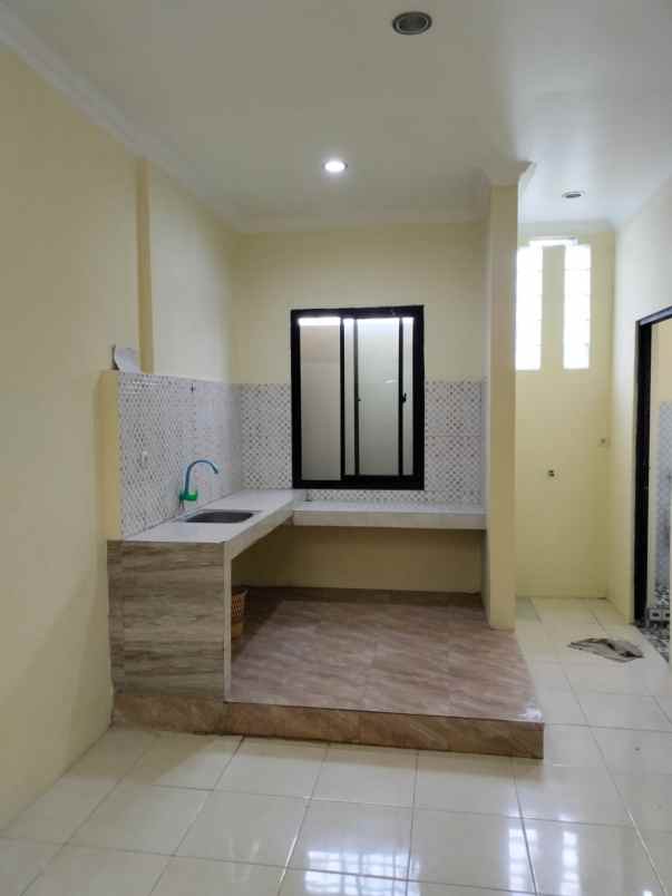 disewakan rumah komplek cihanjuang