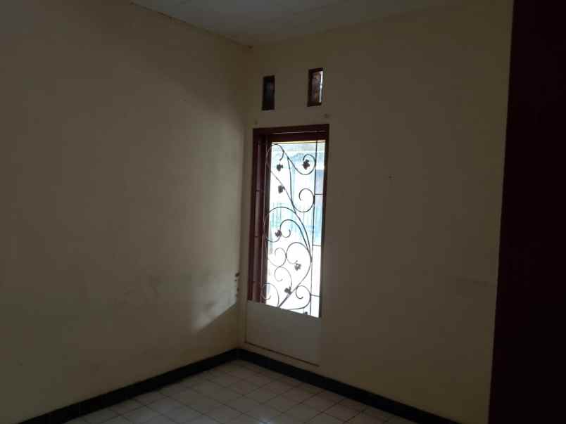 disewakan rumah komplek perluasan