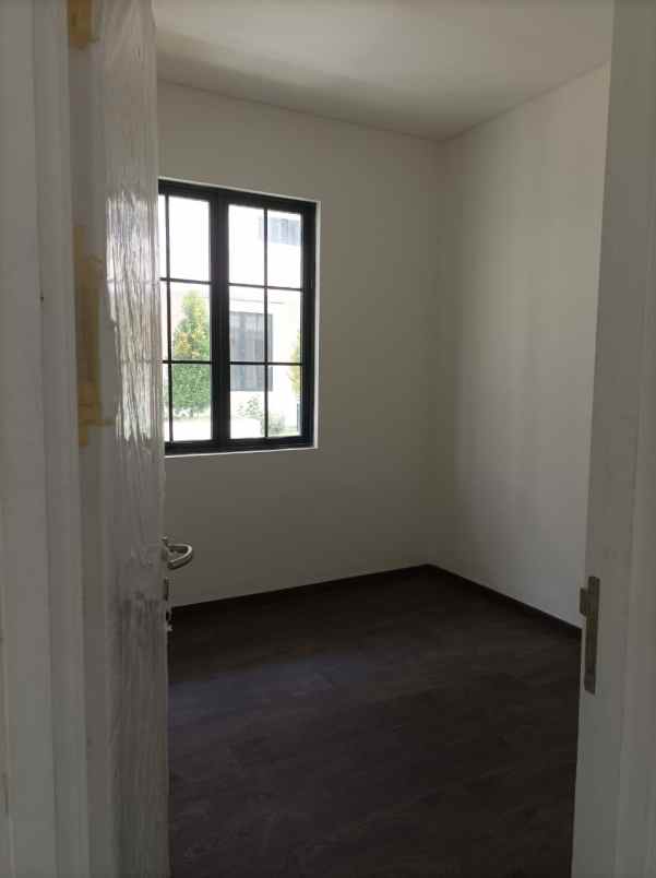 disewakan rumah lavon swan city cluster