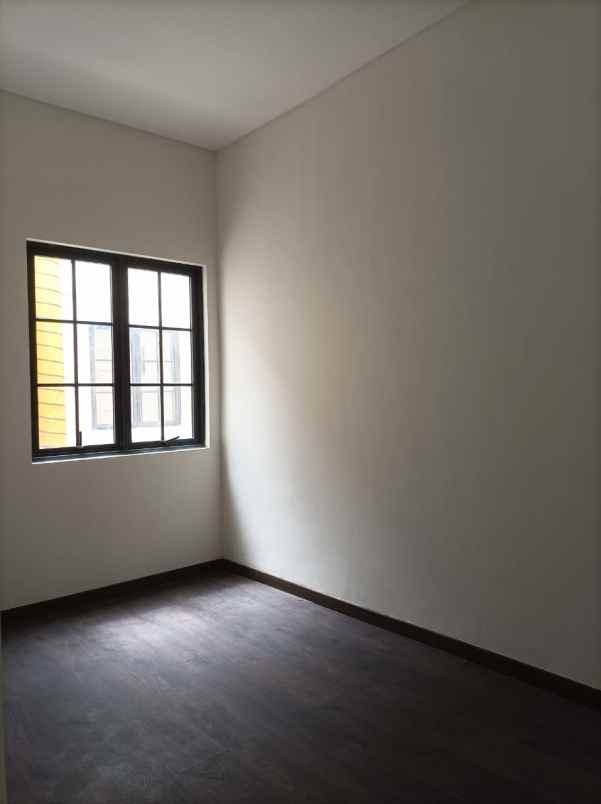 disewakan rumah lavon swan city cluster